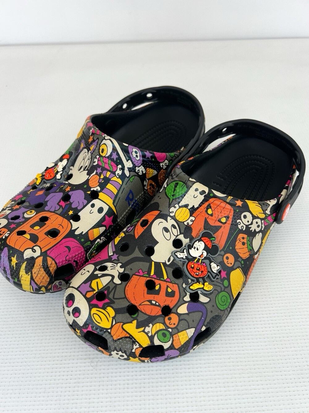 Disney Parks MICKEY & MINNIE Halloween ADULT CROCS M8/W10 Black 2022